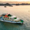 Cozy bay cruise at Halong bay